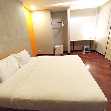 Go Inn Bts Surasak Silom Bkk โกอินน์ บีทีเอส สถานีสุรศักดิ์ Bangkok Extérieur photo